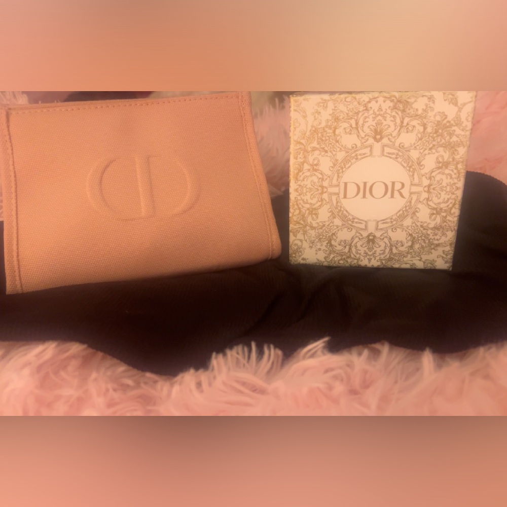 CHRISTIAN DIOR PINK CD LOGO Cosmetic Bag - Makeup Case - NEW with DIOR BOX